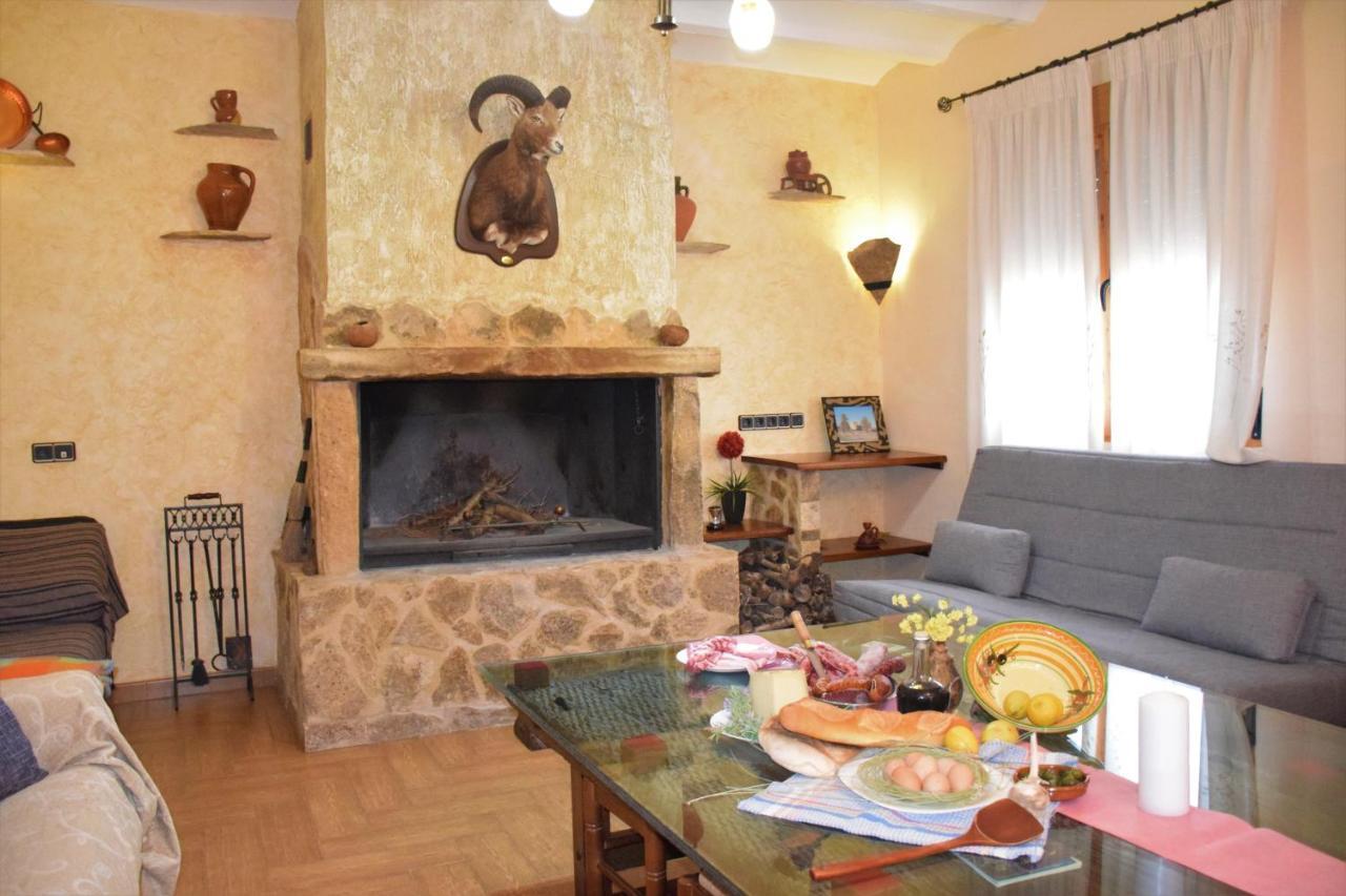 Casa Rural Las Palmeras Tobarra Bagian luar foto